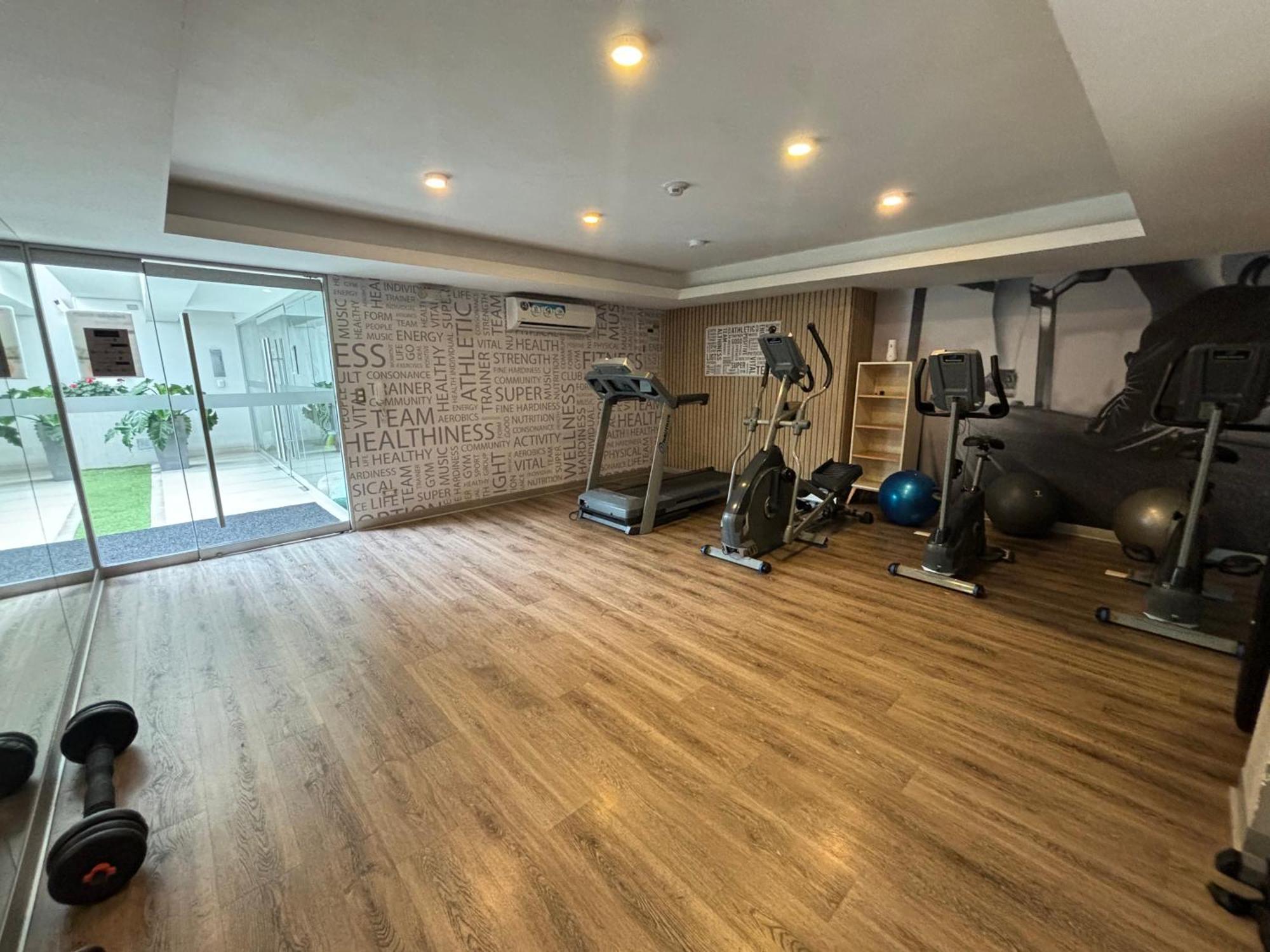Departamento En Miraflores Con Surquillo ลิมา ภายนอก รูปภาพ